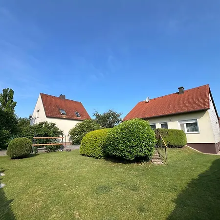 Limes Carnuntum Mit Terrasse Und Garten Semesterbostad