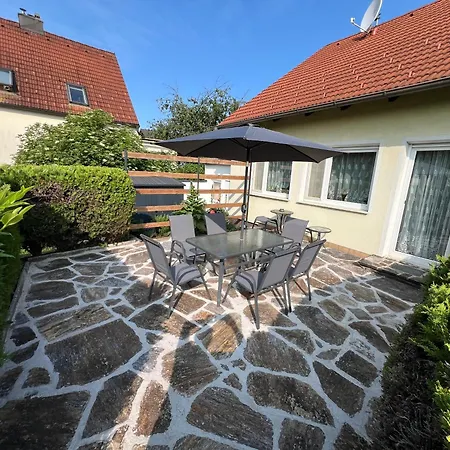度假居 Limes Carnuntum Mit Terrasse Und Garten