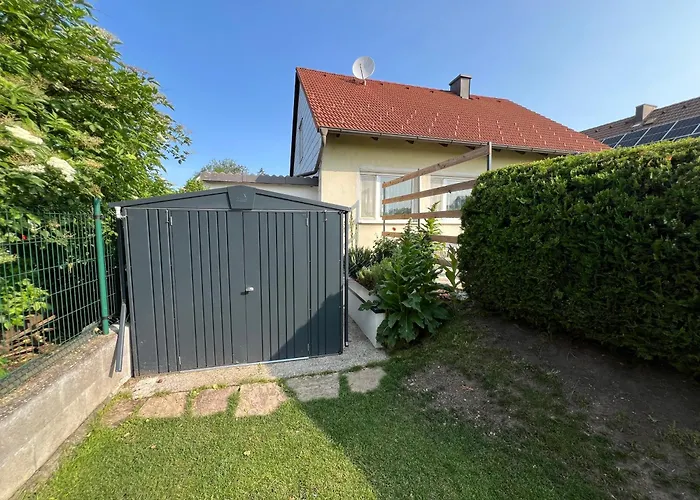 Limes Carnuntum Mit Terrasse Und Garten Petronell