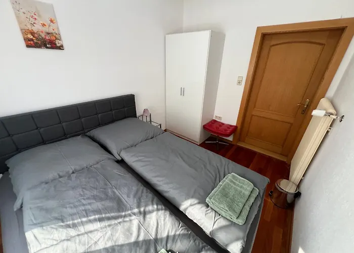 Limes Carnuntum Mit Terrasse Und Garten * Petronell