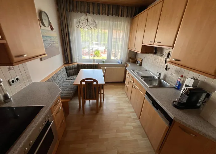 Limes Carnuntum Mit Terrasse Und Garten Nyaraló