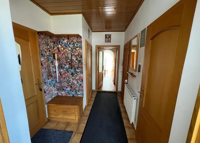 Limes Carnuntum Mit Terrasse Und Garten Petronell